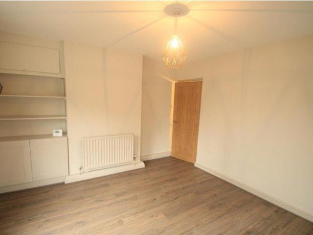 Flat for sale in Greenfields, Frankwell