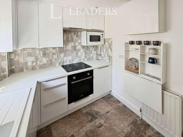 Flat for sale in Portsea, City Of Portsmouth