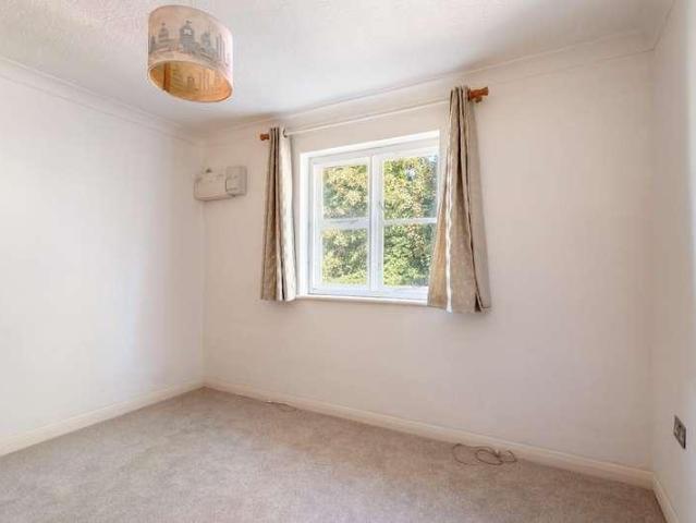 Flat for sale in Hollingdean, Brighton