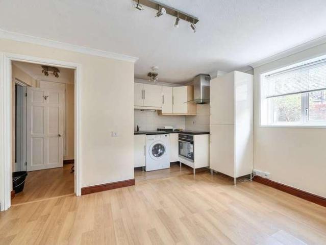 Flat for sale in Chesham