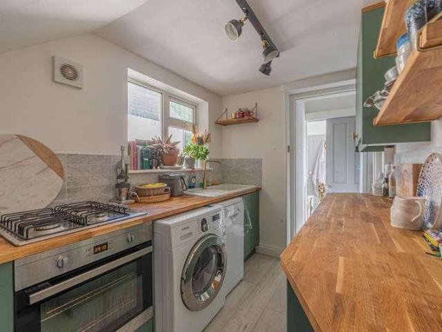 Flat for sale in Bromley, Shortlands