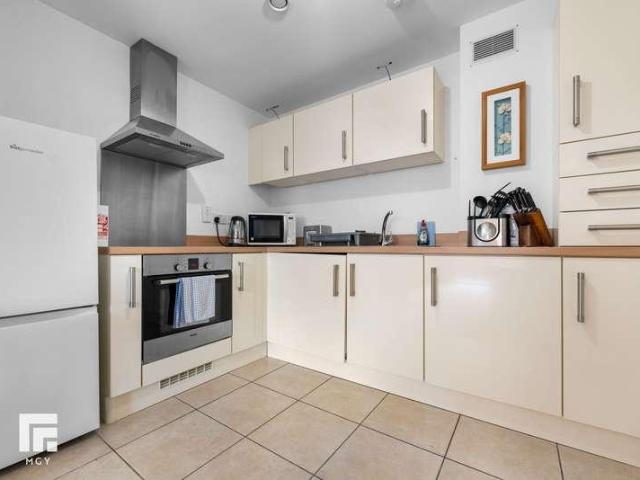 Flat for sale in City Centre, Falcon Lodge