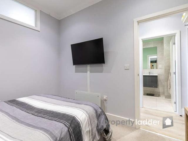 Flat for sale in Lakenham, East Bank