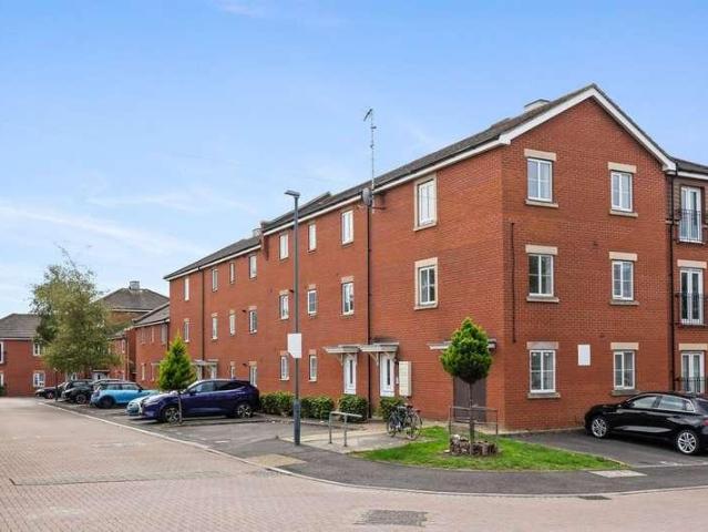 Flat for sale in Whitehall, Feckenham