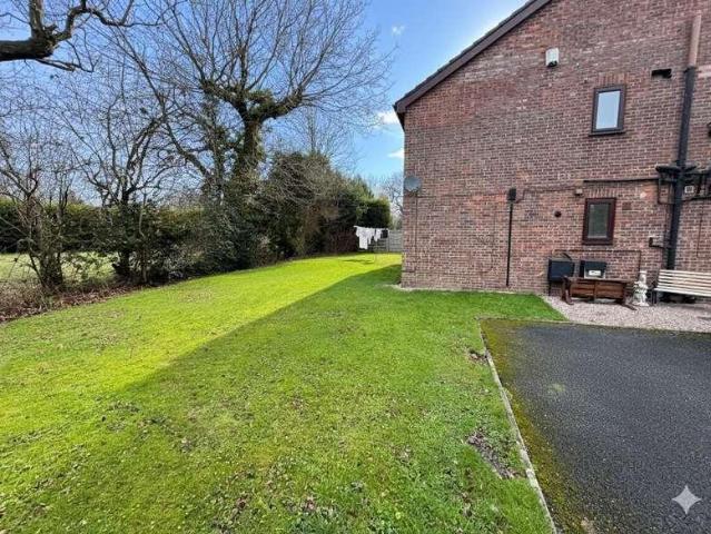 Flat for sale in Wilmslow