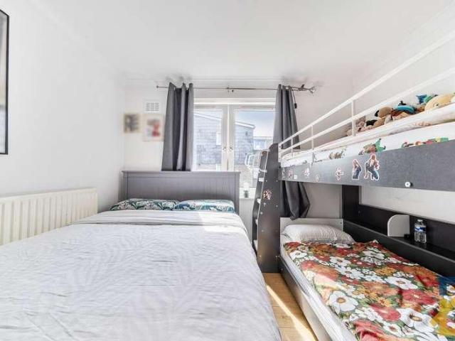 Flat for sale in Greater London