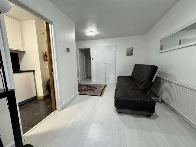 Flat for sale in Windsor, Clewer New Town