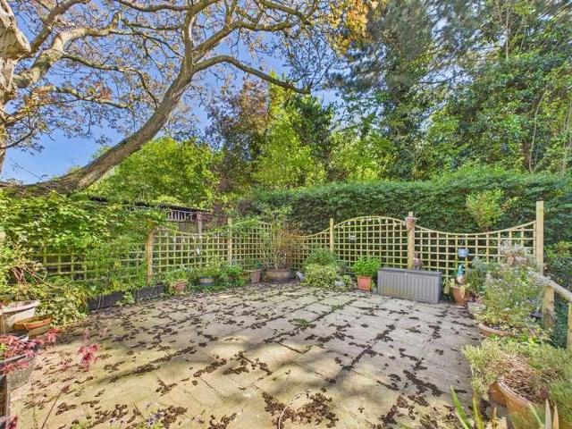 Flat for sale in Westwood, Acol