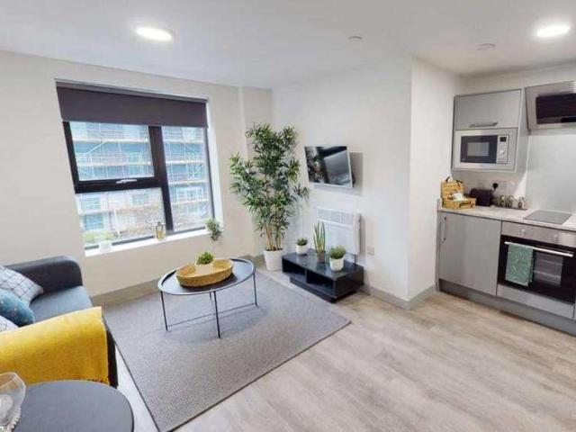 Flat for sale in Ropewalks, Calderstones