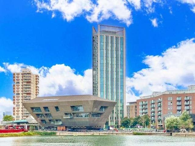 Flat for sale in Rotherhithe, Greater London