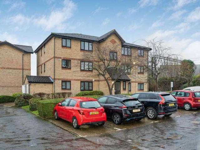 Flat for sale in London Borough of Enfield, Greater London