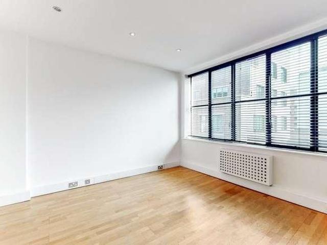 Flat for sale in Shoreditch, Greater London