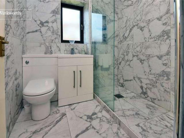 Flat for sale in Greater London