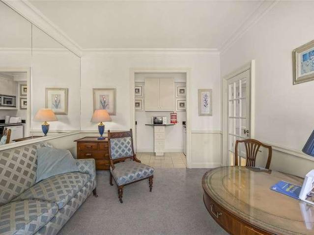 Flat for sale in East Marylebone, Marylebone
