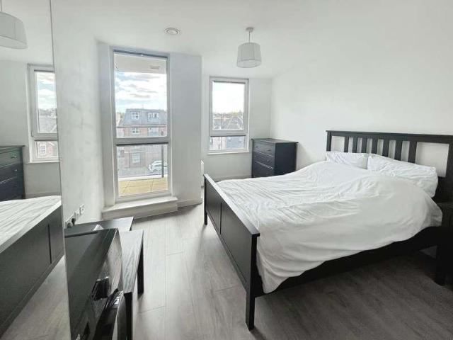 Flat for sale in St Mary's, City Of Southampton