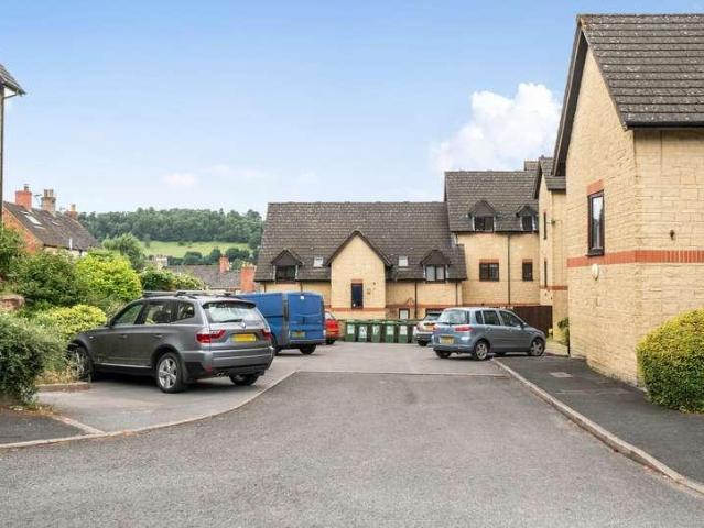 Flat for sale in Stroud, School House