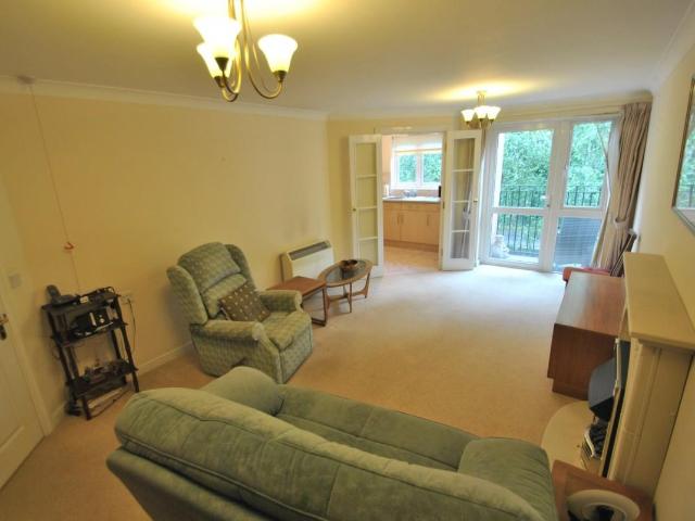 Flat for sale in Pamington, Gloucestershire