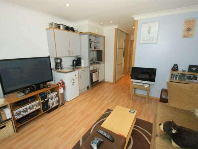 Flat for sale in Leylands, West Yorkshire