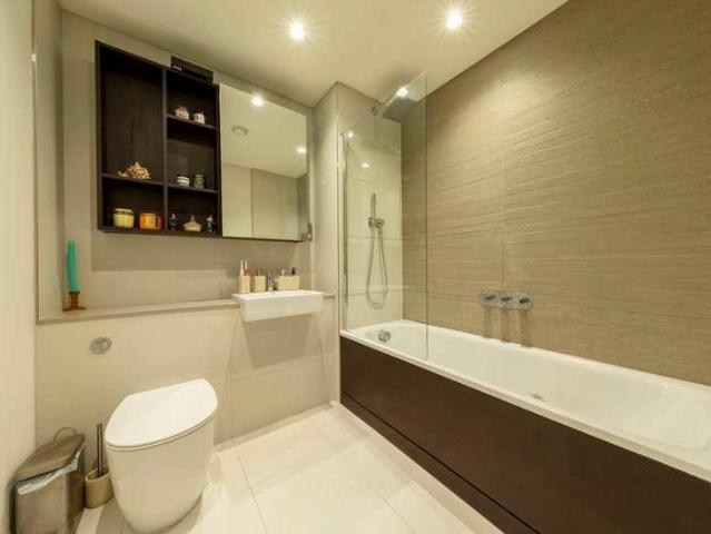 Flat for sale in London Borough of Lewisham, New Cross
