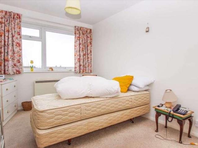Flat for sale in Slough