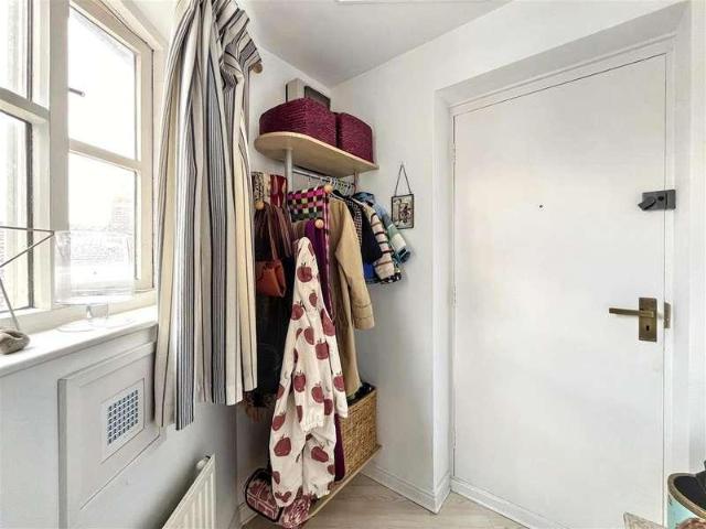 Flat for sale in New Catton, East Bank