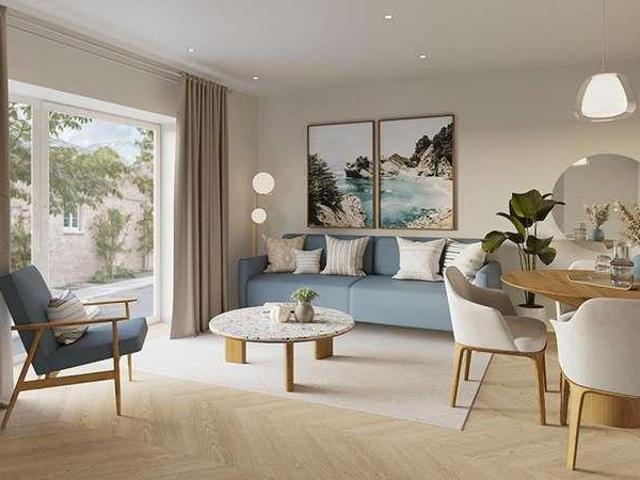 Flat for sale in Hexthorpe, South Yorkshire
