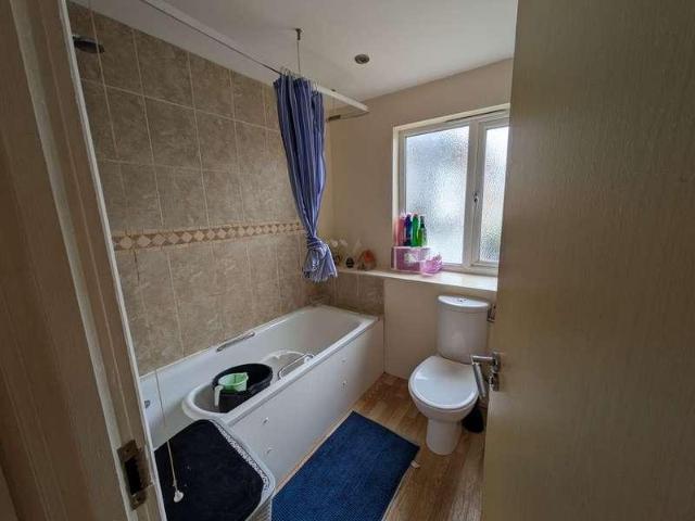 Flat for sale in Folkestone