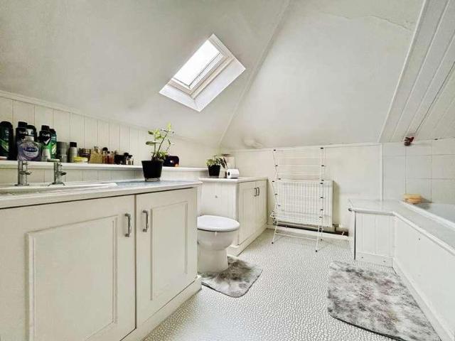 Flat for sale in Montpellier, Golden Valley