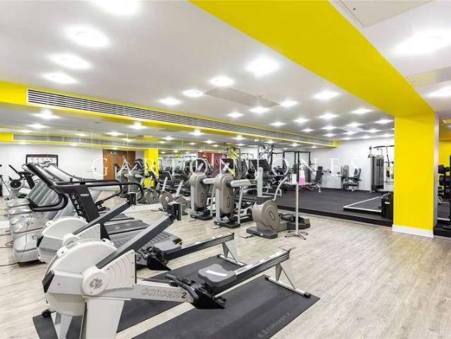 Flat for sale in Pimlico, Greater London