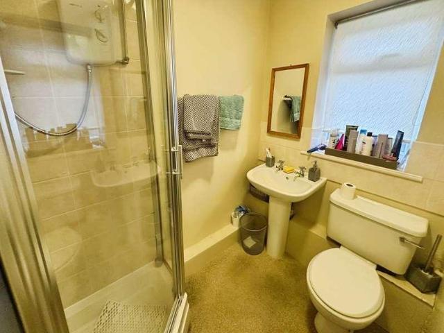 Flat for sale in Bury, Greater Manchester