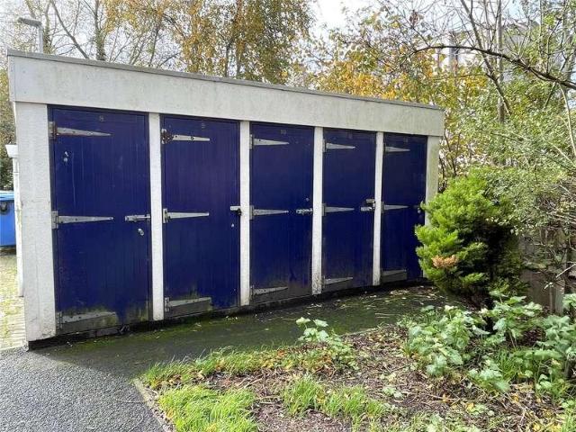 Flat for sale in Poole