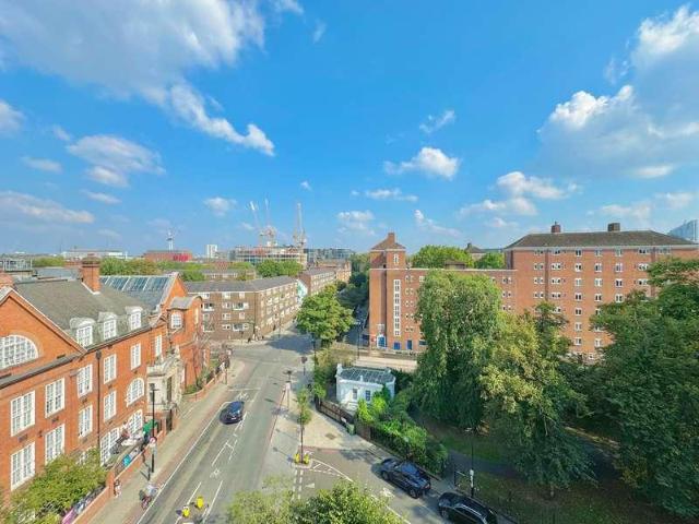 Flat for sale in Somers Town, Greater London