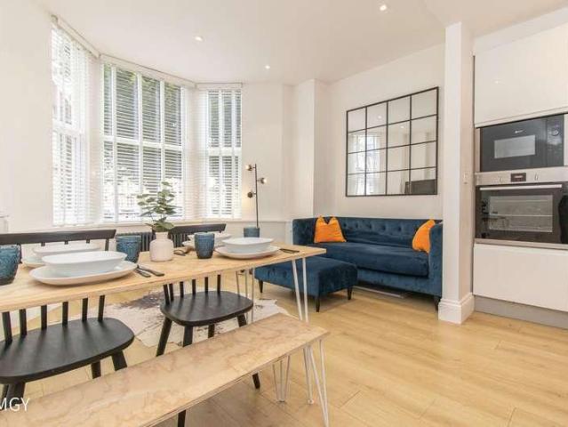 Flat for sale in Falcon Lodge, Wales