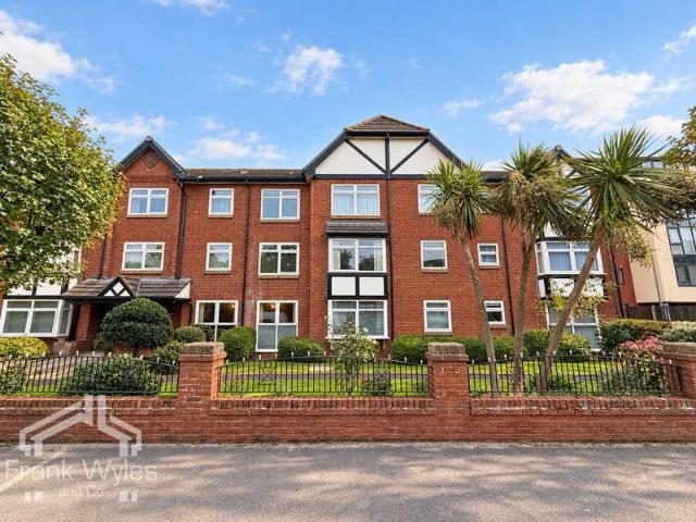 Flat for sale in St Annes, Fylde