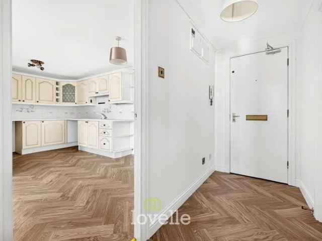 Flat for sale in East Marsh, Grimsby