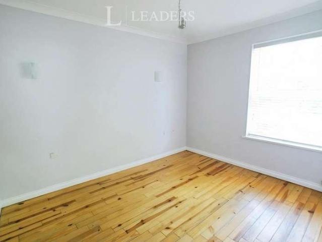 Flat for sale in Spring Vale, Hampshire