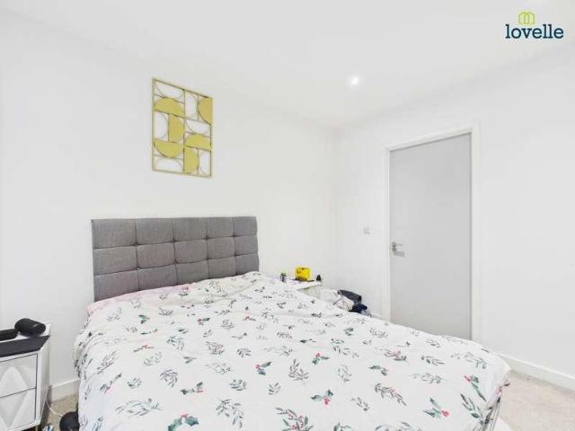 Flat for sale in City Centre, Georgia