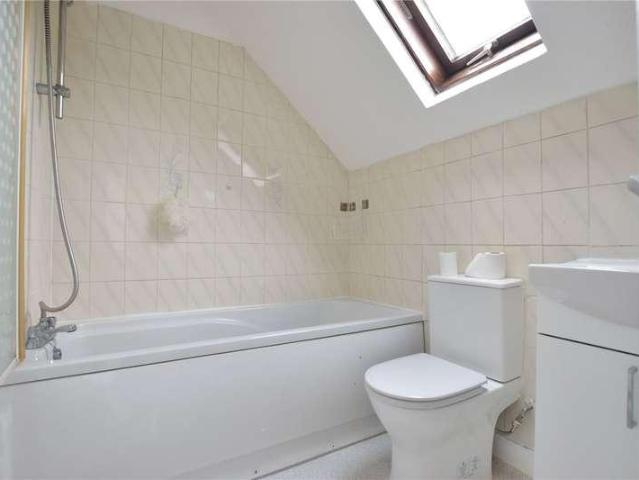 Flat for sale in Purley, Purley