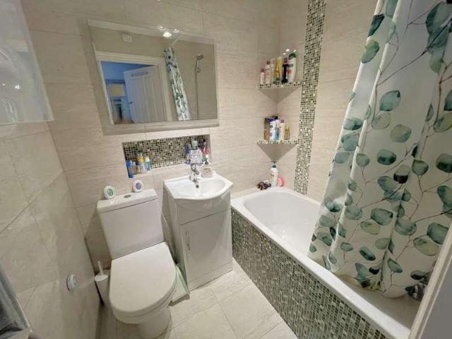 Flat for sale in Shirley, City Of Southampton