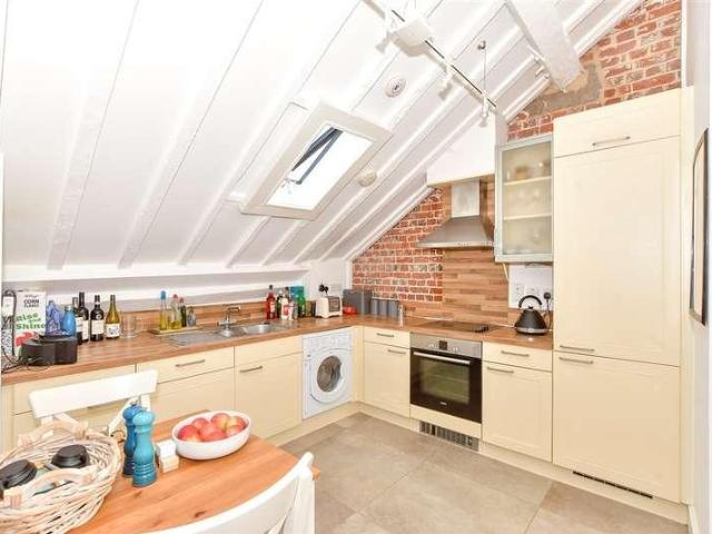 Flat for sale in Portsea, Portsmouth