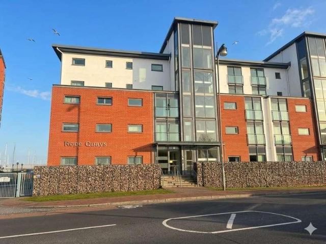 Flat for sale in Priddy's Hard, Middlecroft