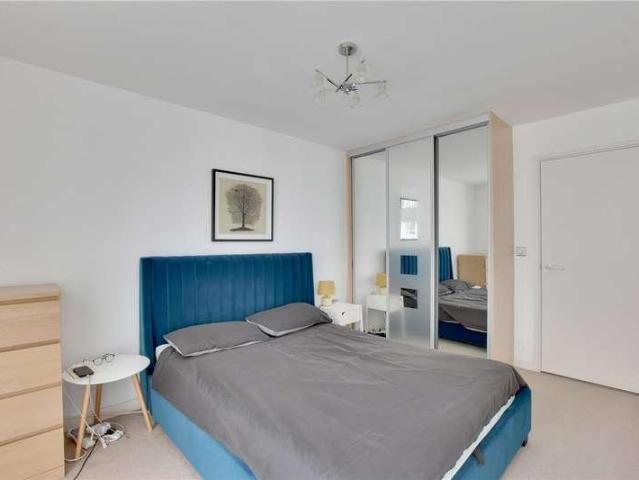 Flat for sale in Greater London