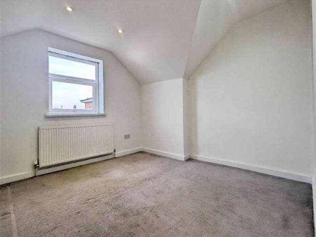Flat for sale in Reading West, Reading