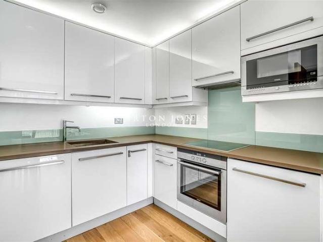 Flat for sale in Victoria, Isle Of Man