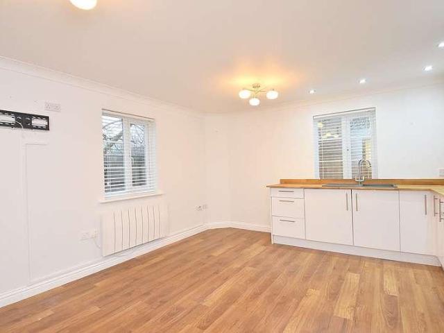 Flat for sale in Wincanton, Somerset