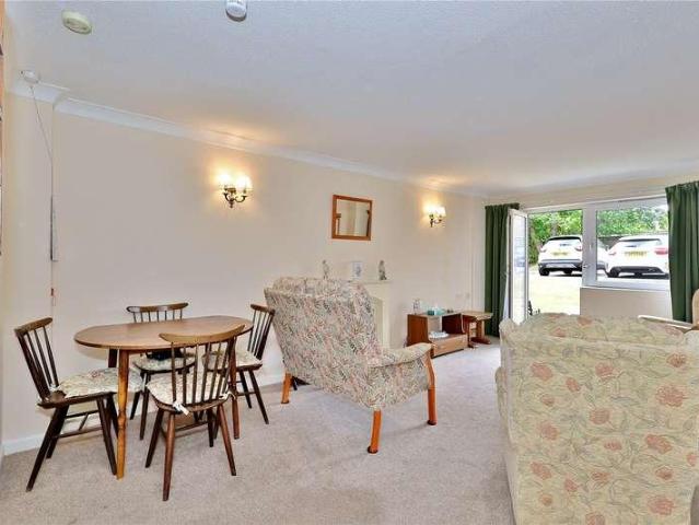 Flat for sale in Horsell, Woking