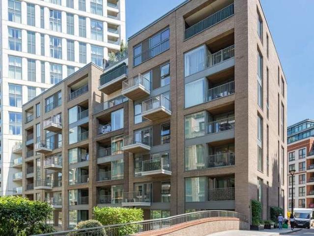 Flat for sale in Fulham, Greater London