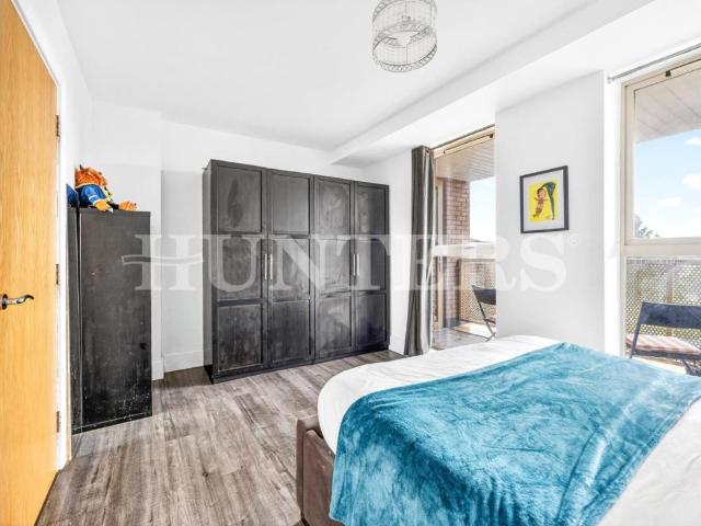 Flat for sale in Tottenham Hale, Greater London