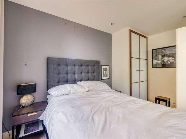 Flat for sale in Sands End, Greater London