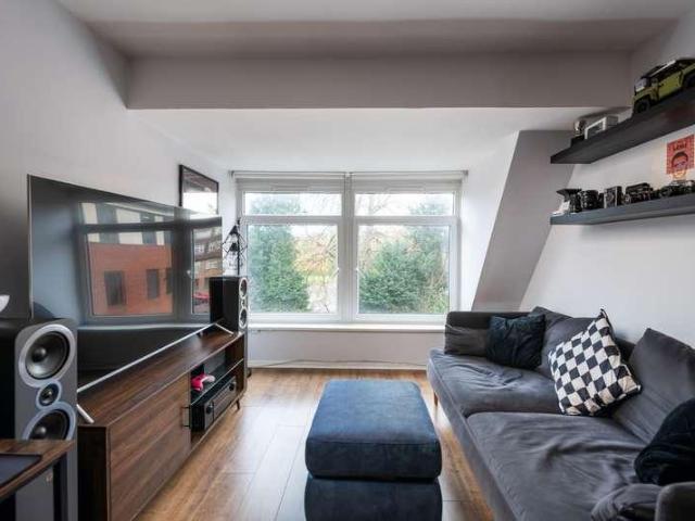 Flat for sale in South Park, Red Hill